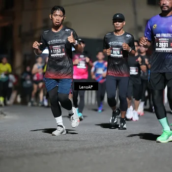 Runner Photo 5741307