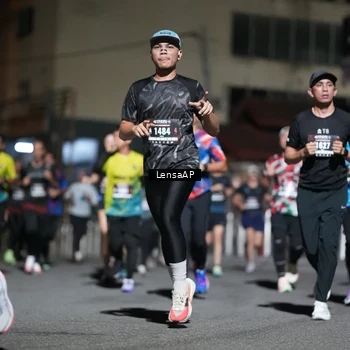 Runner Photo 5741316