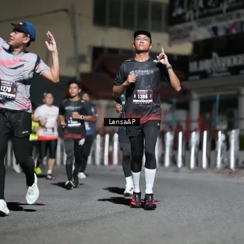 Runner Photo 5741368