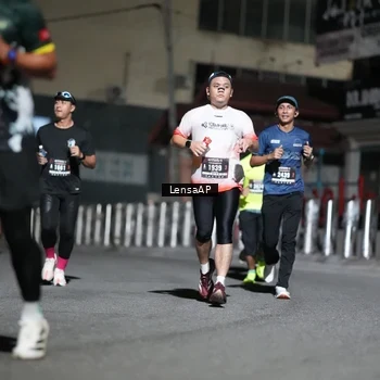 Runner Photo 5741370