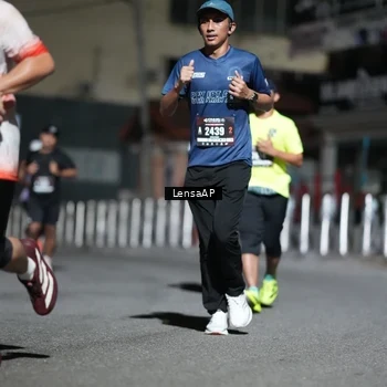 Runner Photo 5741373