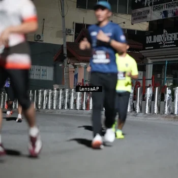Runner Photo 5741374