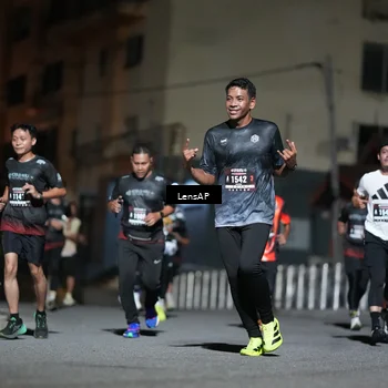 Runner Photo 5741439