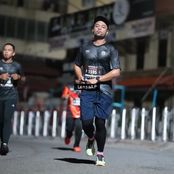 Runner Photo 5741476