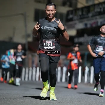 Runner Photo 5741478