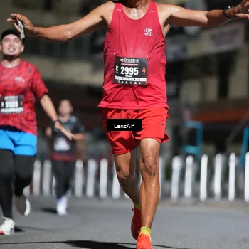 Runner Photo 5741778