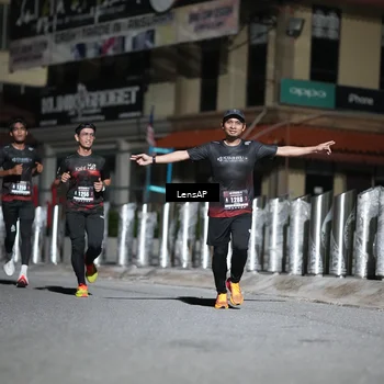Runner Photo 5742024