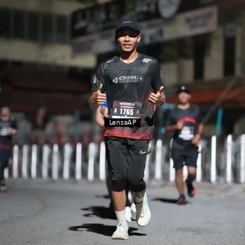 Runner Photo 5742051