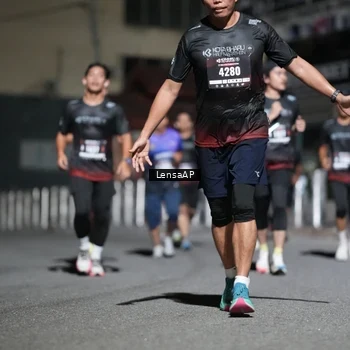 Runner Photo 5742053