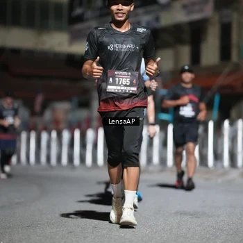 Runner Photo 5742054