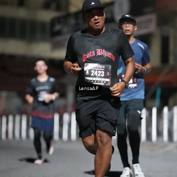 Runner Photo 5742060