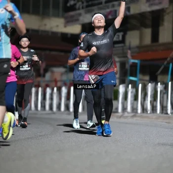 Runner Photo 5742100