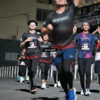 Runner Photo 5742103