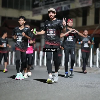 Runner Photo 5742157