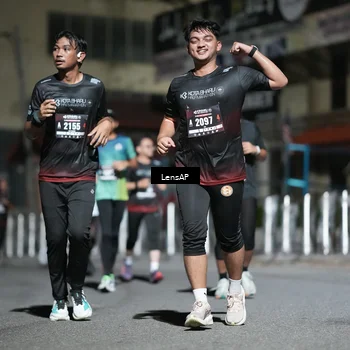 Runner Photo 5742160