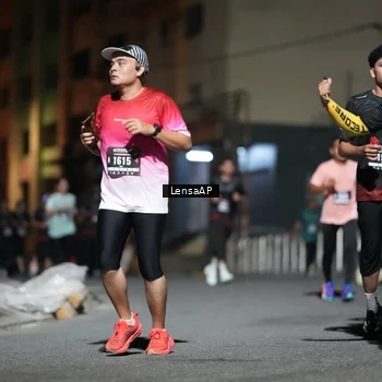Runner Photo 5742187
