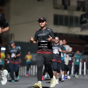 Runner Photo 5742206