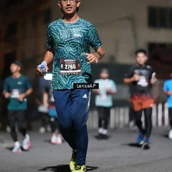 Runner Photo 5742353