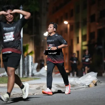 Runner Photo 5742405