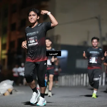 Runner Photo 5742457