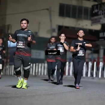 Runner Photo 5742459