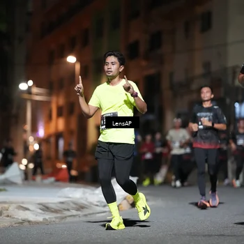 Runner Photo 5742565