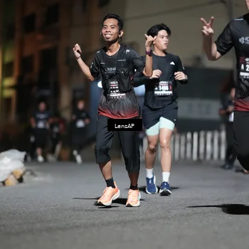 Runner Photo 5742597