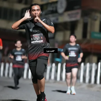 Runner Photo 5742627
