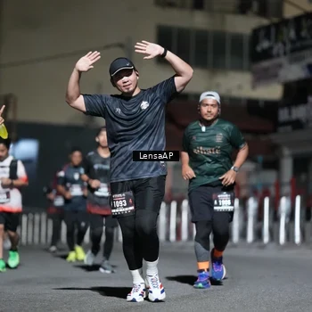 Runner Photo 5742876