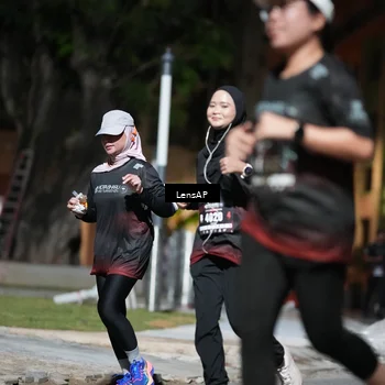 Runner Photo 5743075
