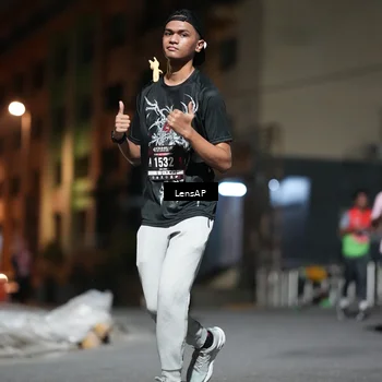 Runner Photo 5743098
