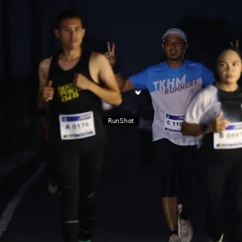 Runner Photo 5743656