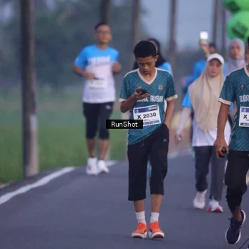 Runner Photo 5743768