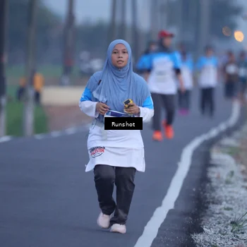 Runner Photo 5743824