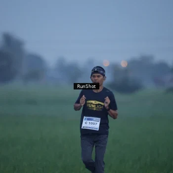 Runner Photo 5743849
