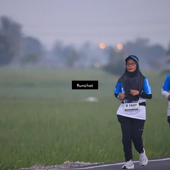 Runner Photo 5744200
