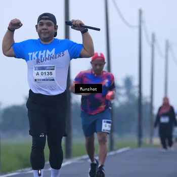 Runner Photo 5744615