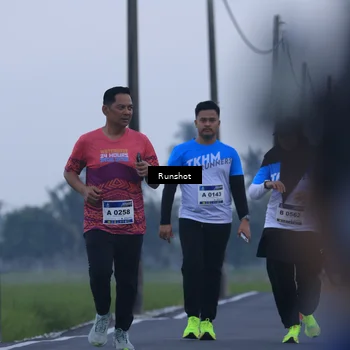 Runner Photo 5745214