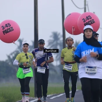Runner Photo 5745780