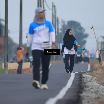 Runner Photo 5746313