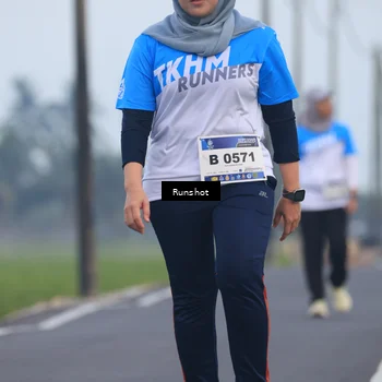 Runner Photo 5746357