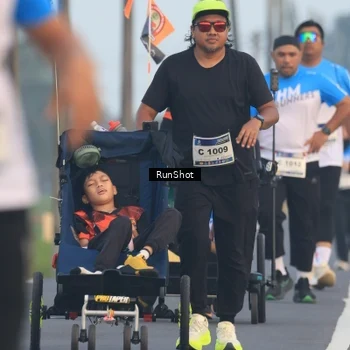 Runner Photo 5747093