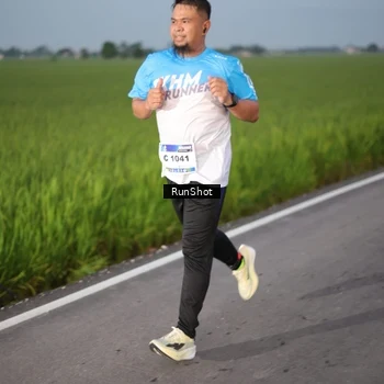 Runner Photo 5747699