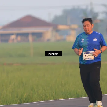 Runner Photo 5748071
