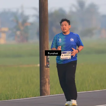 Runner Photo 5748087
