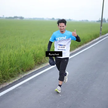 Runner Photo 5748743