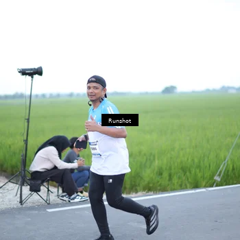 Runner Photo 5748773