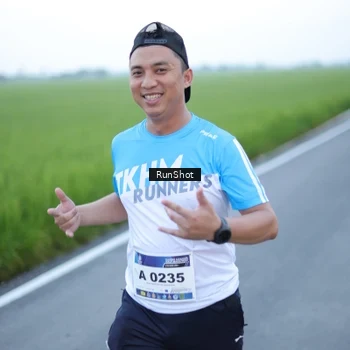 Runner Photo 5749006