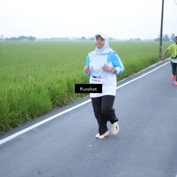 Runner Photo 5749016