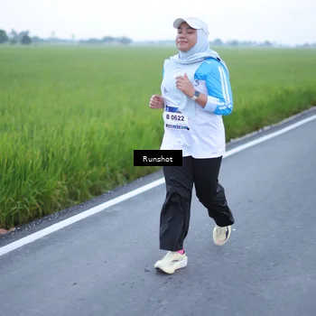 Runner Photo 5749030